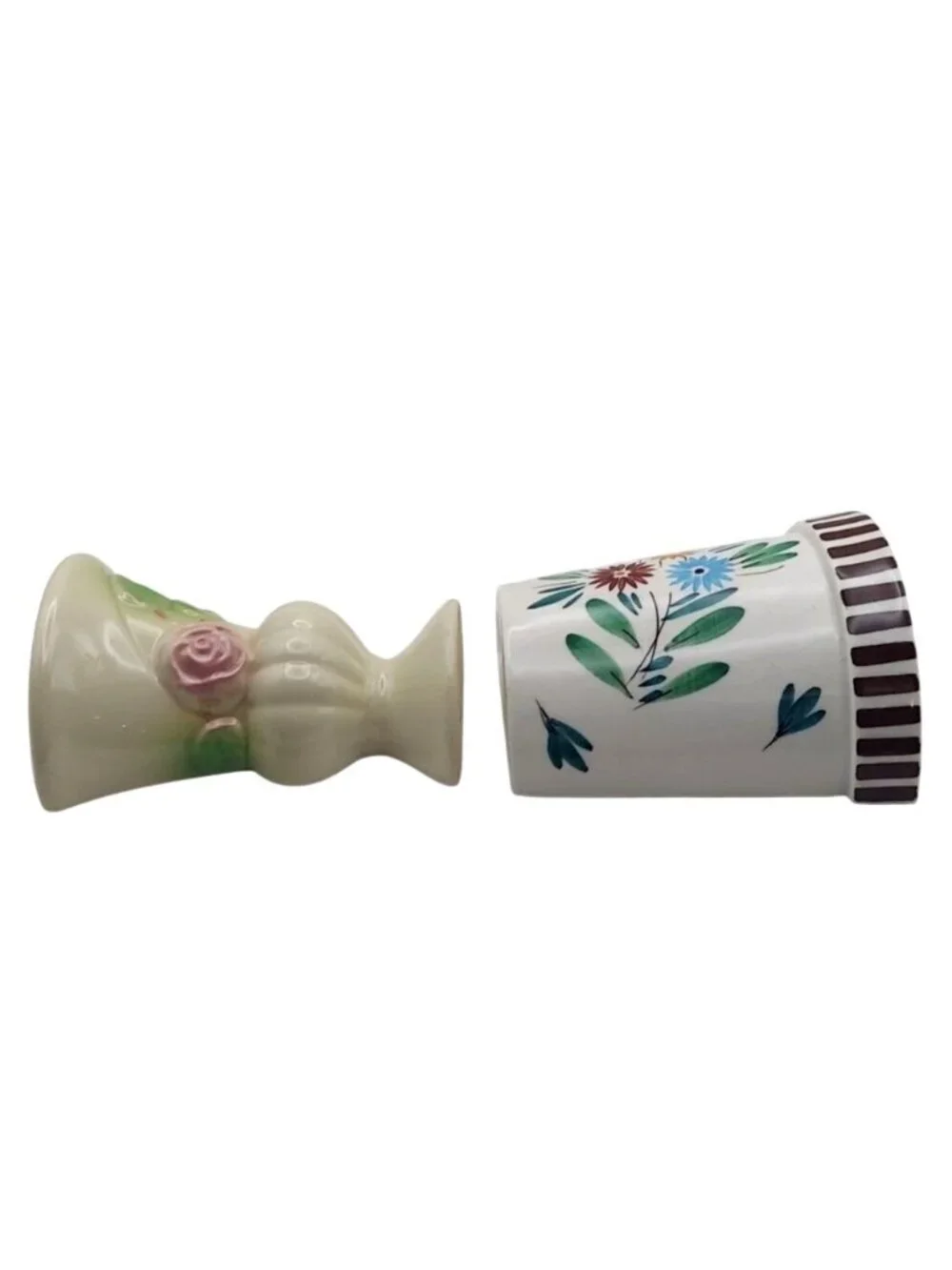 Vintage MCM Hand Painted Ceramic Floral Wall Pocket Vase Planters Set Of 2